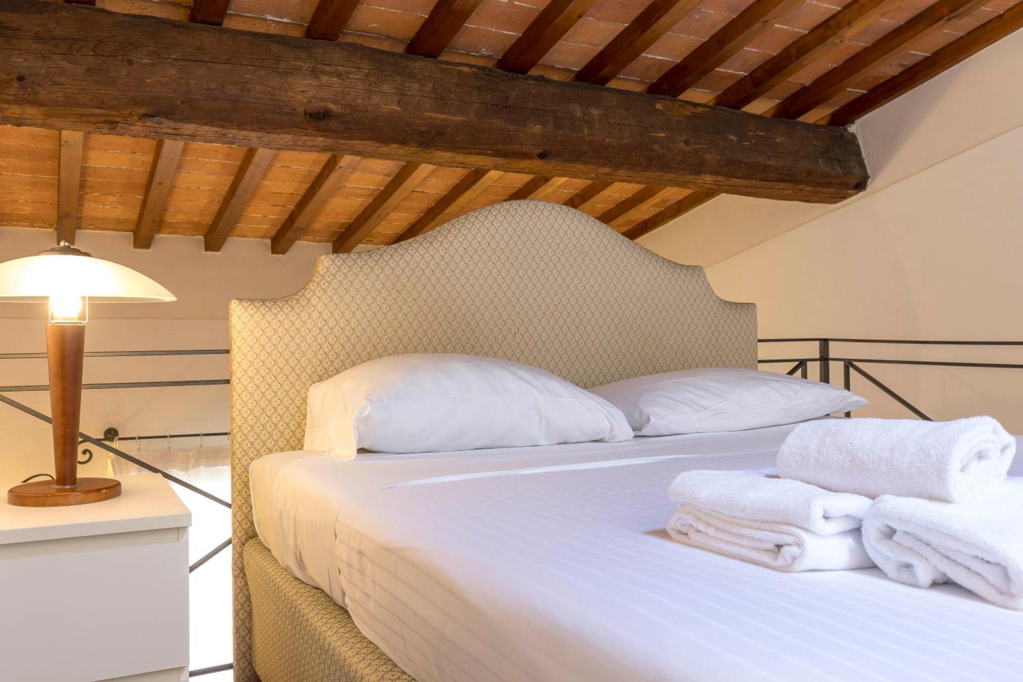Appartamento Santa Croce Cozy Duplex